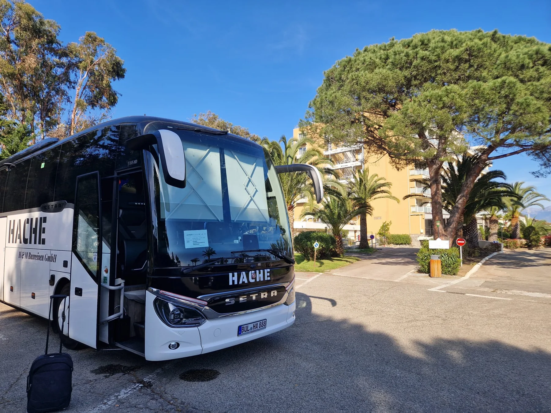 Reisebus außen